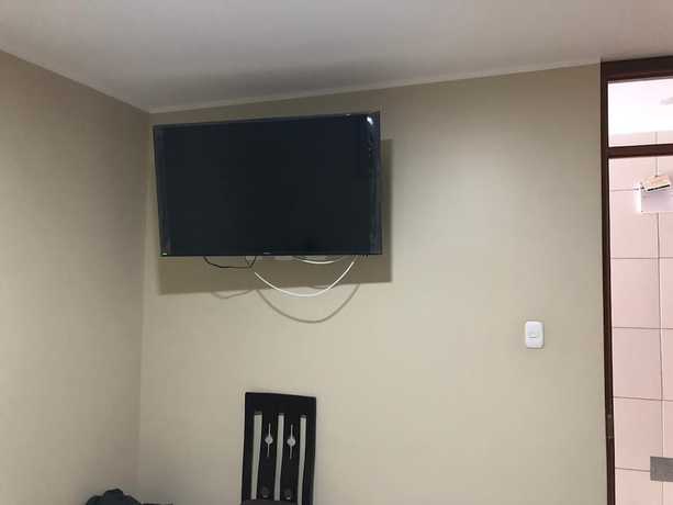 Imagen de la habitación del Hotel El Monarca Suite. Foto 10