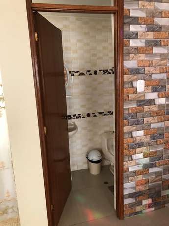 Imagen de la habitación del Hotel El Monarca Suite. Foto 14