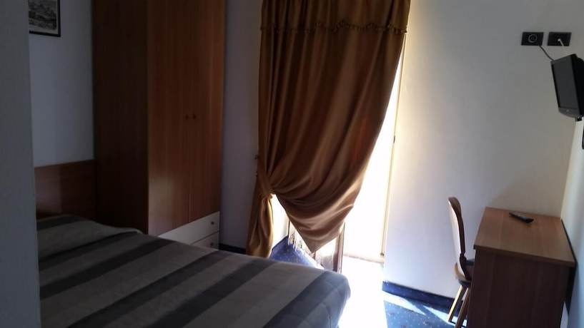 Imagen de la habitación del Hotel El Mondin. Foto 5