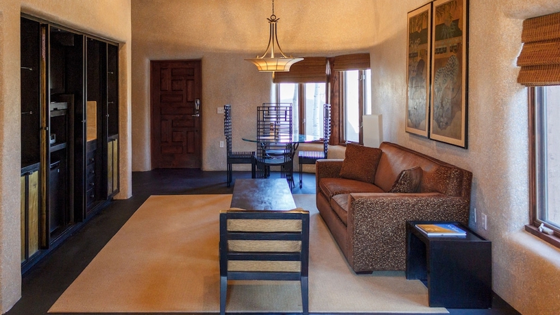 Imagen de la habitación del Hotel El Monte Sagrado Living Resort and Spa. Foto 12
