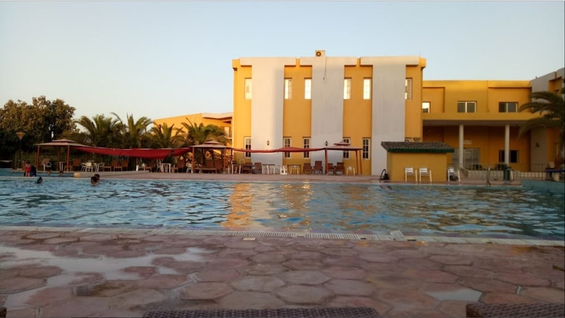 Imagen de la piscina del Hotel El Mouahidine. Foto 18