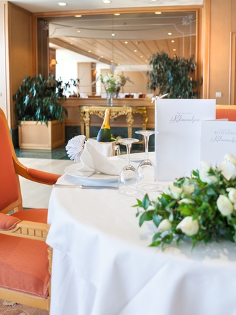 Imagen del bar/restaurante del Hotel El Mouradi Africa Tunis. Foto 4