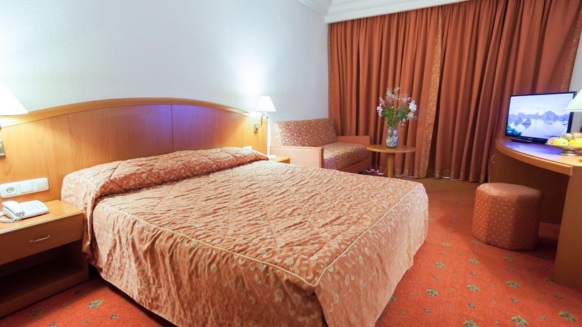 Imagen de la habitación del Hotel El Mouradi Gammarth. Foto 7