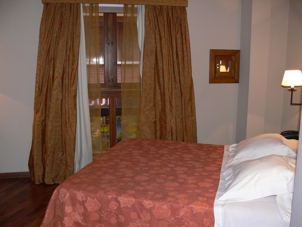 Imagen general del Hotel El Mudayyan. Foto 6