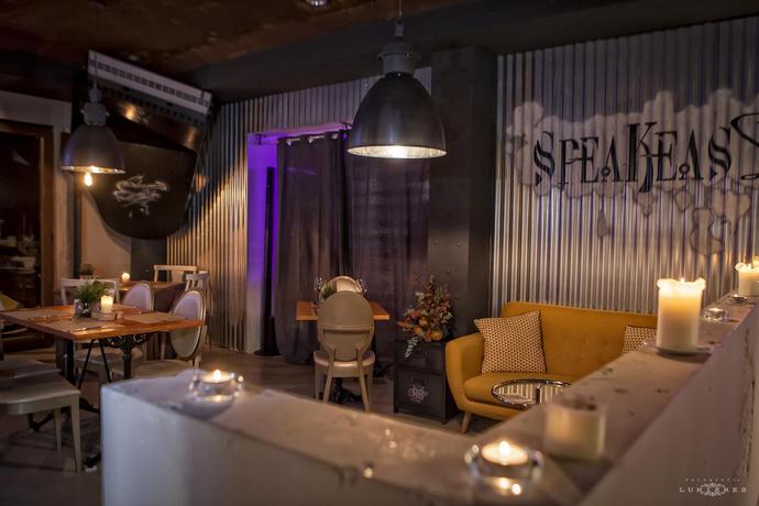 Imagen del bar/restaurante del Hotel El Muelle. Foto 3