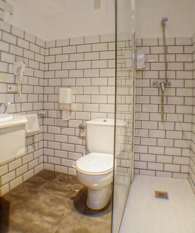 Imagen de la habitación del Hotel El Muelle. Foto 9