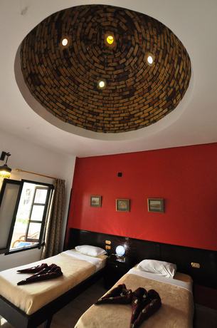 Imagen de la habitación del Hotel El Nakhil. Foto 3