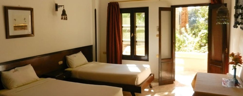 Imagen de la habitación del Hotel El Nakhil. Foto 4