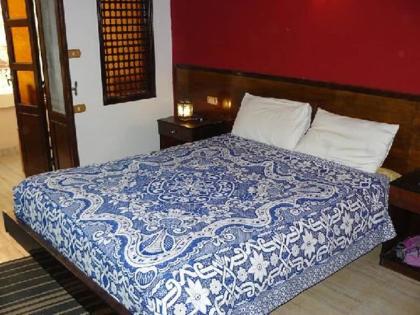 Imagen de la habitación del Hotel El Nakhil. Foto 14