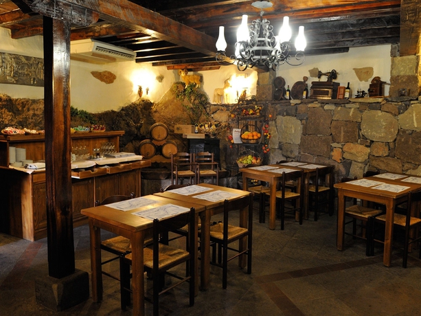 Imagen del bar/restaurante del Hotel El Nogal Boutique y Spa. Foto 5