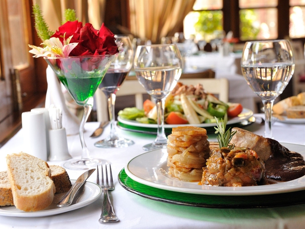 Imagen del bar/restaurante del Hotel El Nogal Boutique y Spa. Foto 6