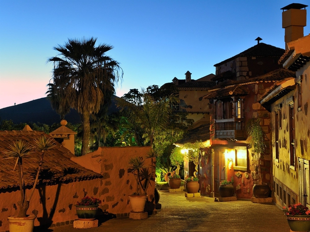 Imagen de los exteriores del Hotel El Nogal Boutique y Spa. Foto 13