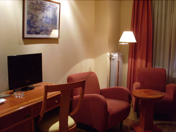 Imagen de la habitación del Hotel El Nogal. Foto 6