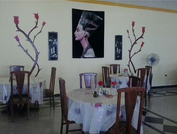 Imagen del bar/restaurante del Hotel El Obayed Apartments Armed Forces. Foto 16