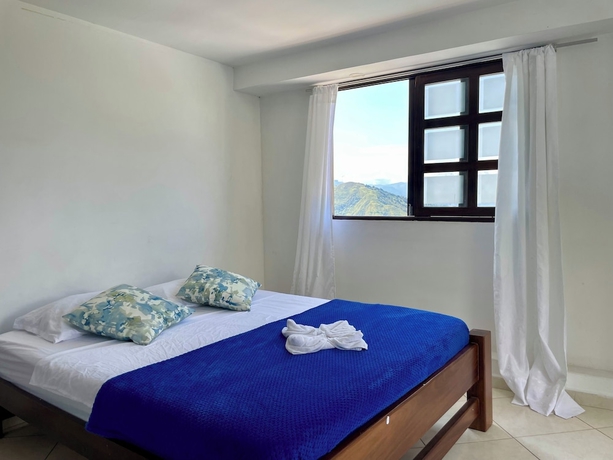 Imagen de la habitación del Hotel El Olimpo. Foto 12