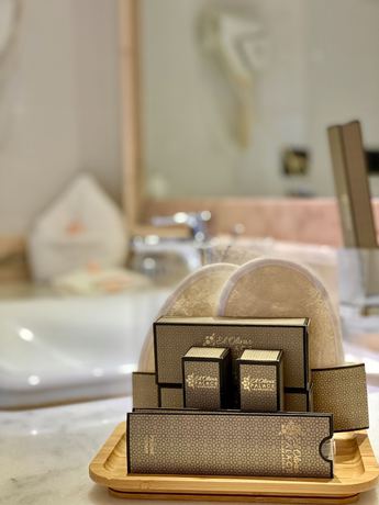 Imagen de la habitación del Hotel El Olivar Palace and Spa. Foto 13