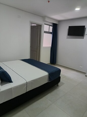 Imagen de la habitación del Hotel El Oscar. Foto 18