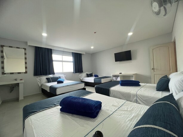 Imagen de la habitación del Hotel El Oscar. Foto 19
