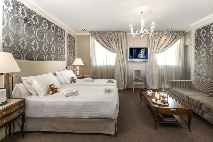 Imagen de la habitación del Hotel El Palace Barcelona. Foto 10