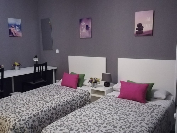 Imagen de la habitación del Hotel El Palacete de Almudayna. Foto 5