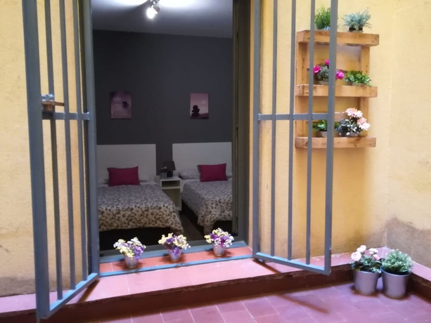 Imagen de la habitación del Hotel El Palacete de Almudayna. Foto 10