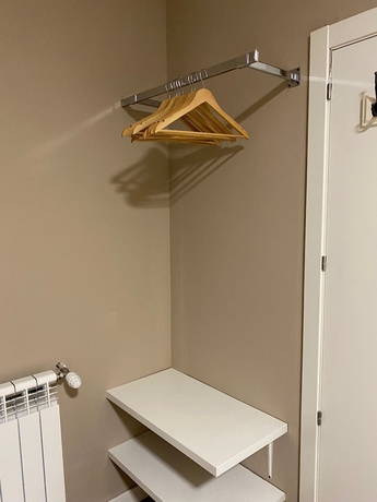 Imagen de la habitación del Hotel El Palacete de Almudayna. Foto 16