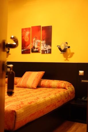 Imagen de la habitación del Hotel El Palacio. Foto 12