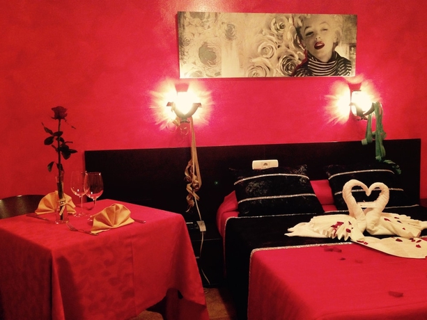 Imagen de la habitación del Hotel El Palacio. Foto 13