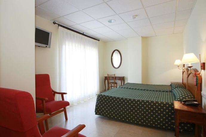 Imagen de la habitación del Hotel El Palacio de Montanejos. Foto 13