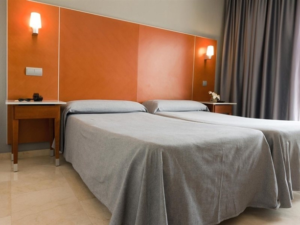 Imagen general del Hotel El Palmeral, Benidorm - Playa Poniente. Foto 7