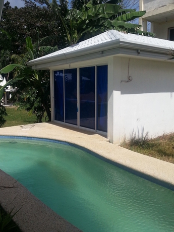 Imagen de la piscina del Hotel El Paradiso Resort. Foto 15