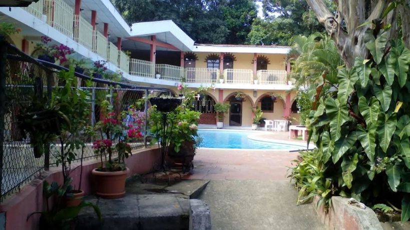 Imagen de los interiores del Hotel El Parador. Foto 6