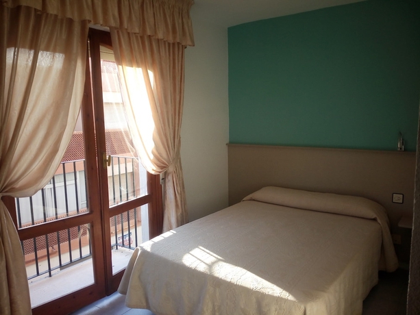 Imagen de la habitación del Hotel El Paraiso. Foto 5