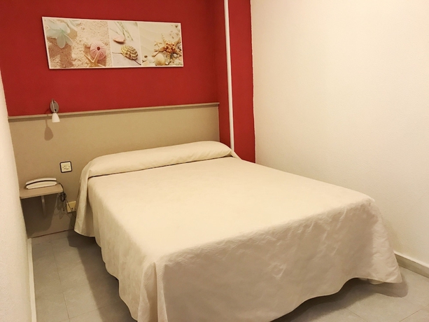 Imagen de la habitación del Hotel El Paraiso. Foto 17