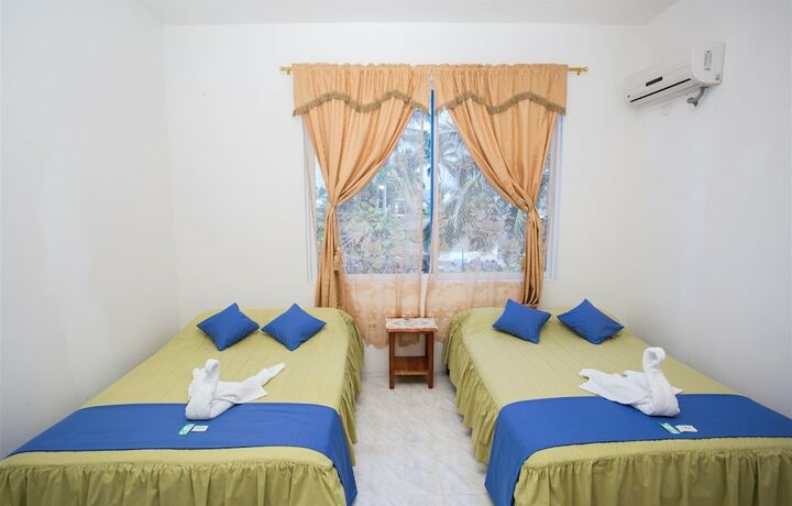 Imagen de la habitación del Hotel El Paraiso de Isabela. Foto 17