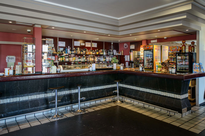 Imagen del bar/restaurante del Hotel El Paso Honroso. Foto 3