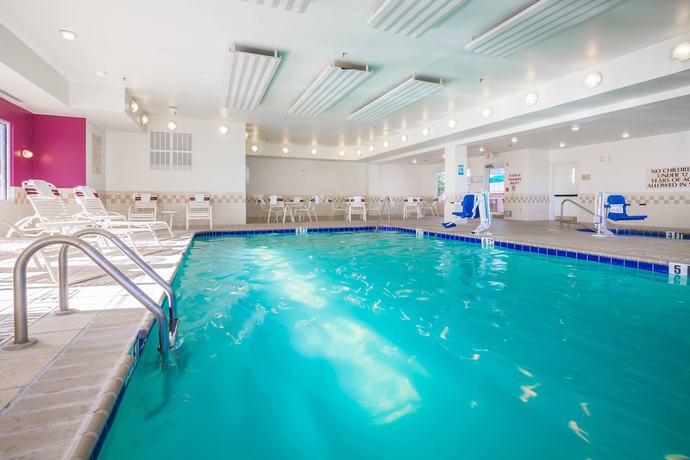 Imagen de la piscina del Hotel El Paso Residence Inn By Marriott. Foto 18