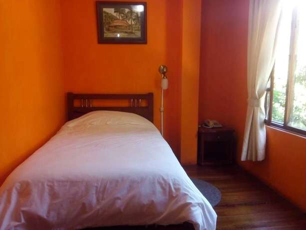 Imagen de la habitación del Hotel El Pedron. Foto 9