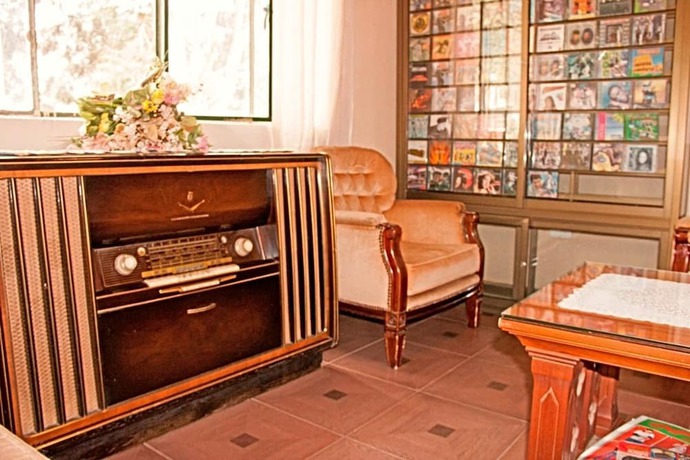 Imagen de los interiores del Hotel El Pedron. Foto 19