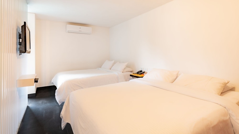 Imagen de la habitación del Hotel El Peñon. Foto 8