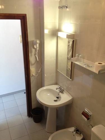 Imagen general del Hotel El Pescador, SANT PERE PESCADOR. Foto 3