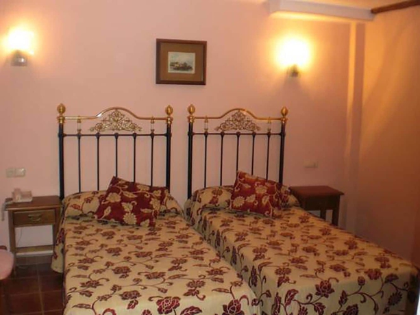 Imagen de la habitación del Hotel El Pilar, Calatayud. Foto 4