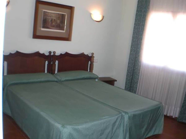 Imagen de la habitación del Hotel El Pilar, Calatayud. Foto 6