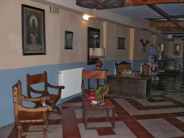 Imagen de los interiores del Hotel El Pilar, Calatayud. Foto 16