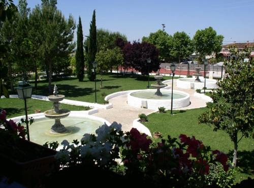 Imagen general del Hotel El Pilar, La Carlota. Foto 11