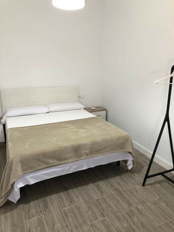 Imagen de la habitación del Hotel El Pinar, Puerto Real. Foto 19