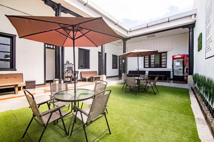 Imagen del bar/restaurante del Hotel El Poeta BnB. Foto 2