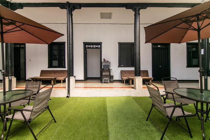 Imagen del bar/restaurante del Hotel El Poeta BnB. Foto 3