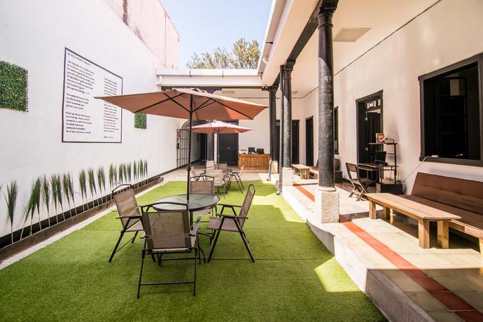 Imagen del bar/restaurante del Hotel El Poeta BnB. Foto 4