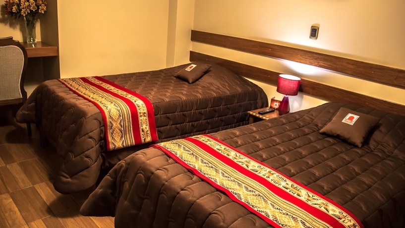 Imagen de la habitación del Hotel El Portal De San L&aacute;zaro. Foto 6